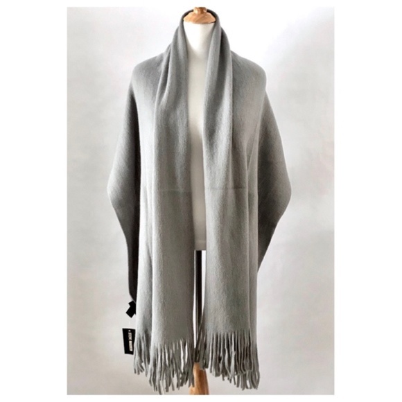 Steve Madden Grey Fringe Knit Wrap Muffler Scarf - Picture 4 of 9